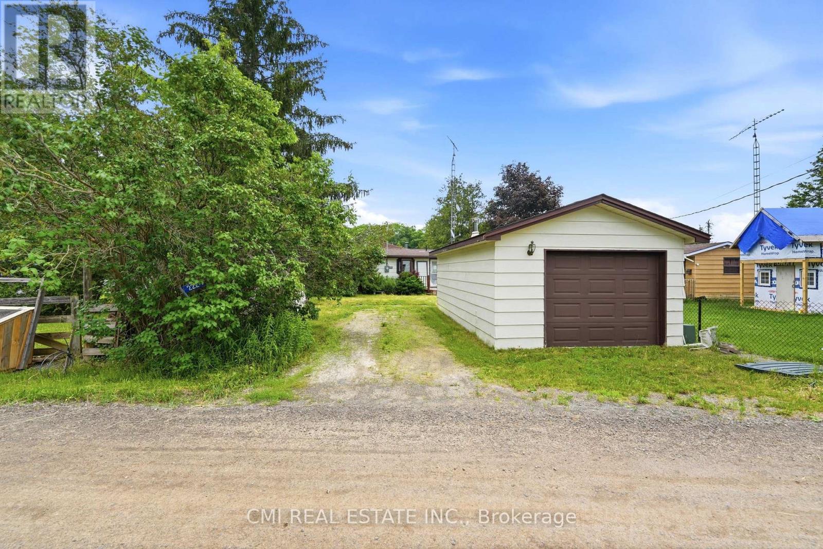 222 CENTENNIAL LANE - 3