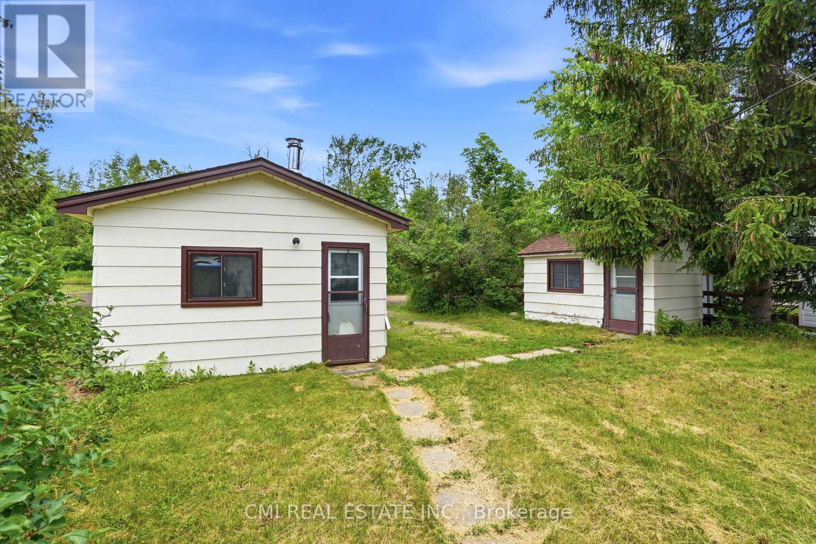 222 CENTENNIAL LANE - 7
