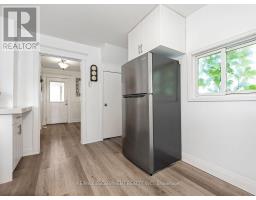 52 Stapleton Avenue N, Hamilton, ON L8H3N5 Photo 8