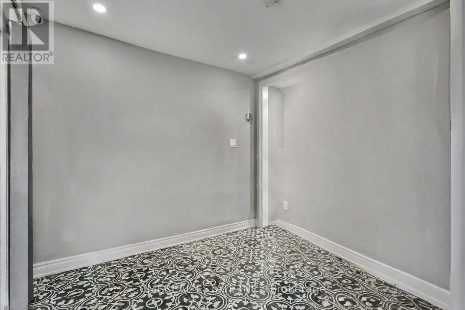 1226 WIGLE AVENUE - 14