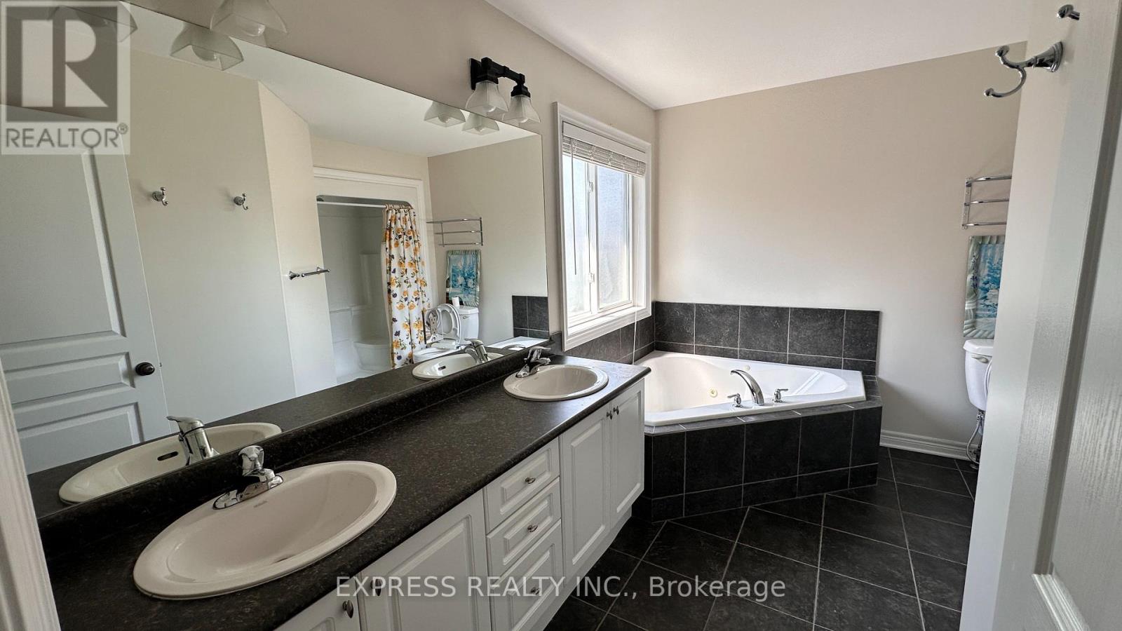 1171 DEXTER DRIVE - Image 23