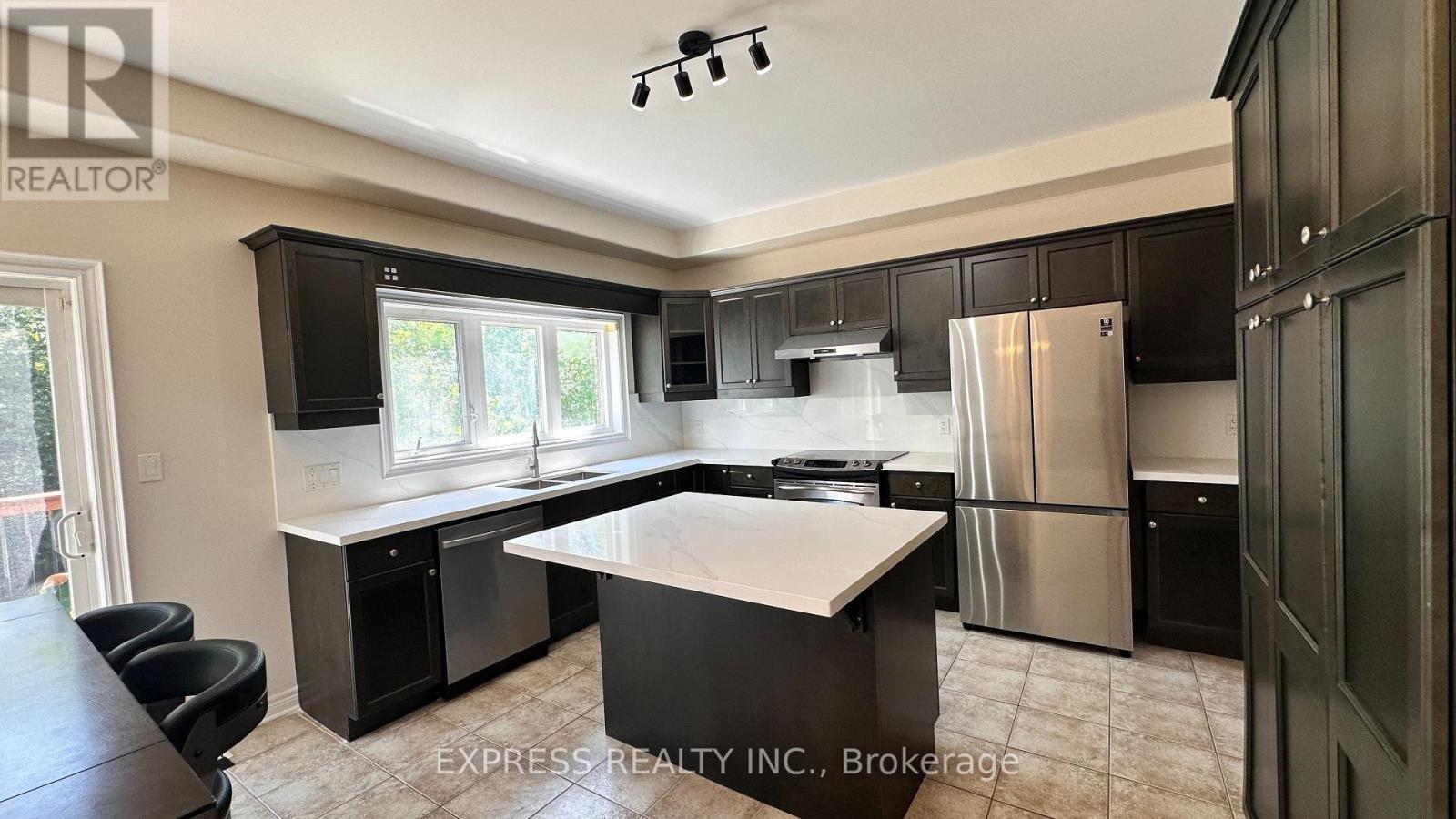 1171 DEXTER DRIVE - 7