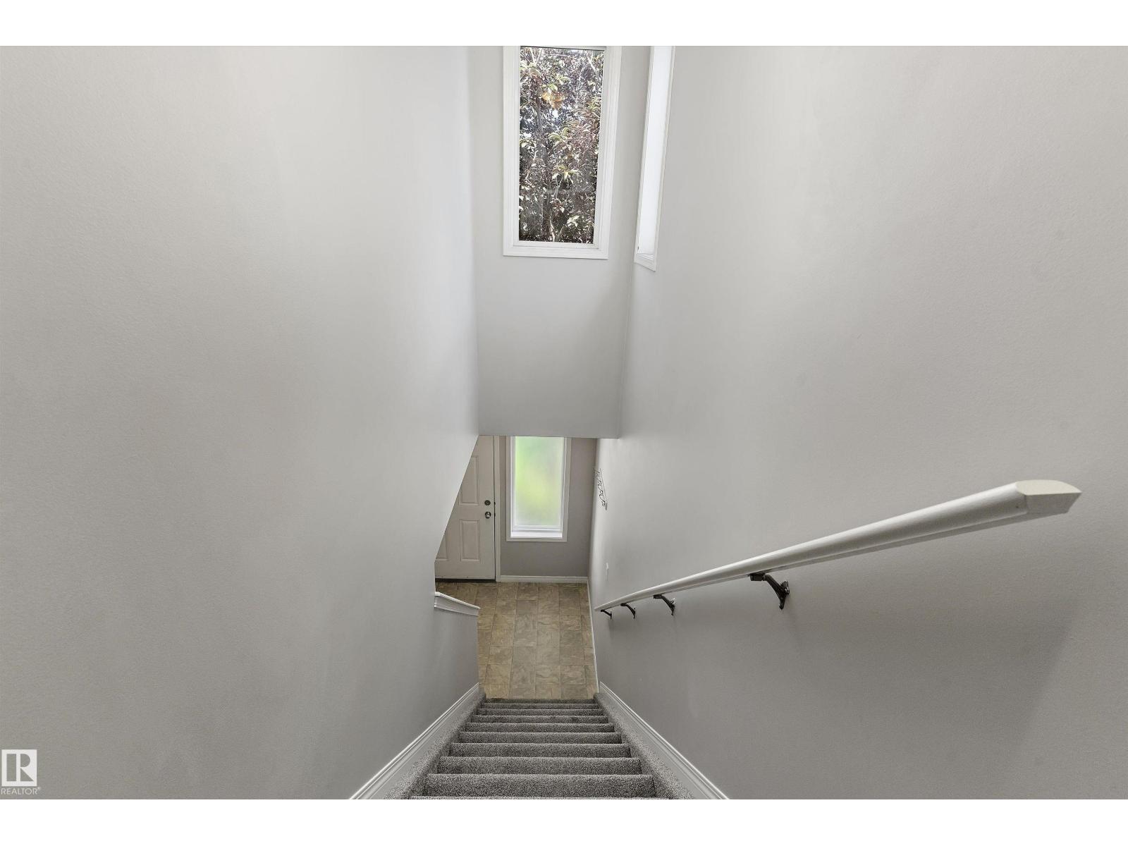 #56 130 HYNDMAN CR NW - 16
