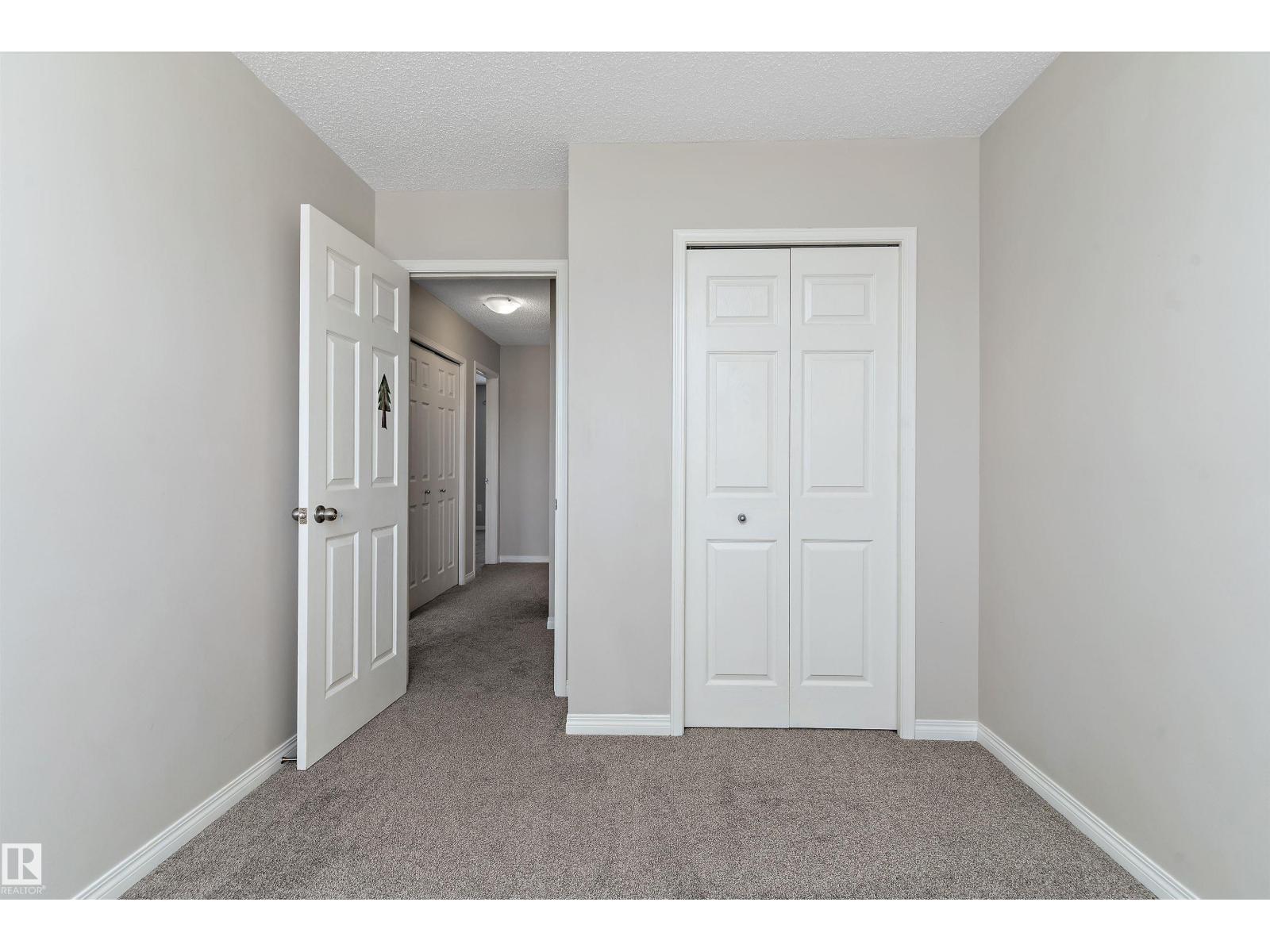 #56 130 HYNDMAN CR NW - 25