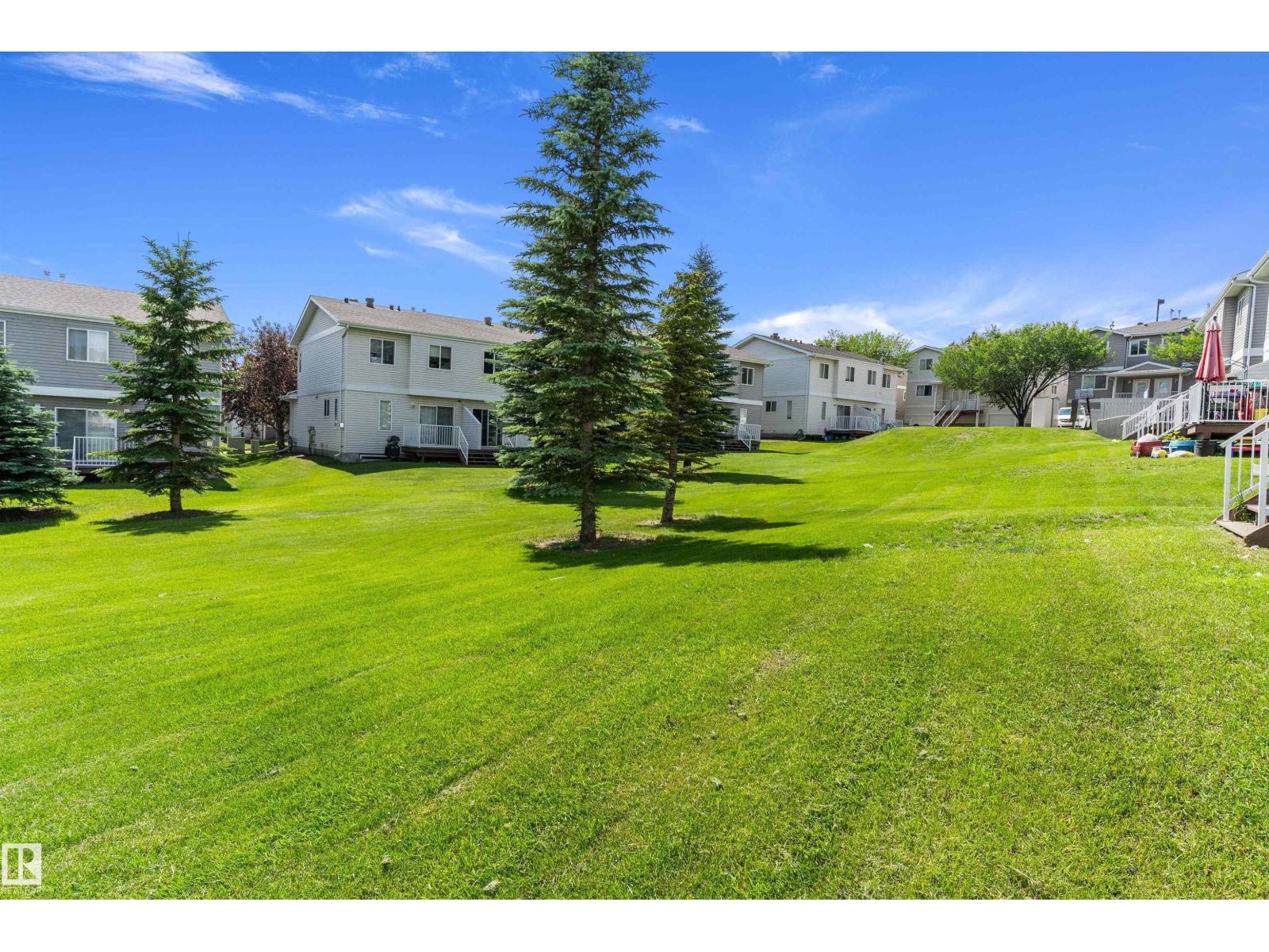 #56 130 HYNDMAN CR NW - 36