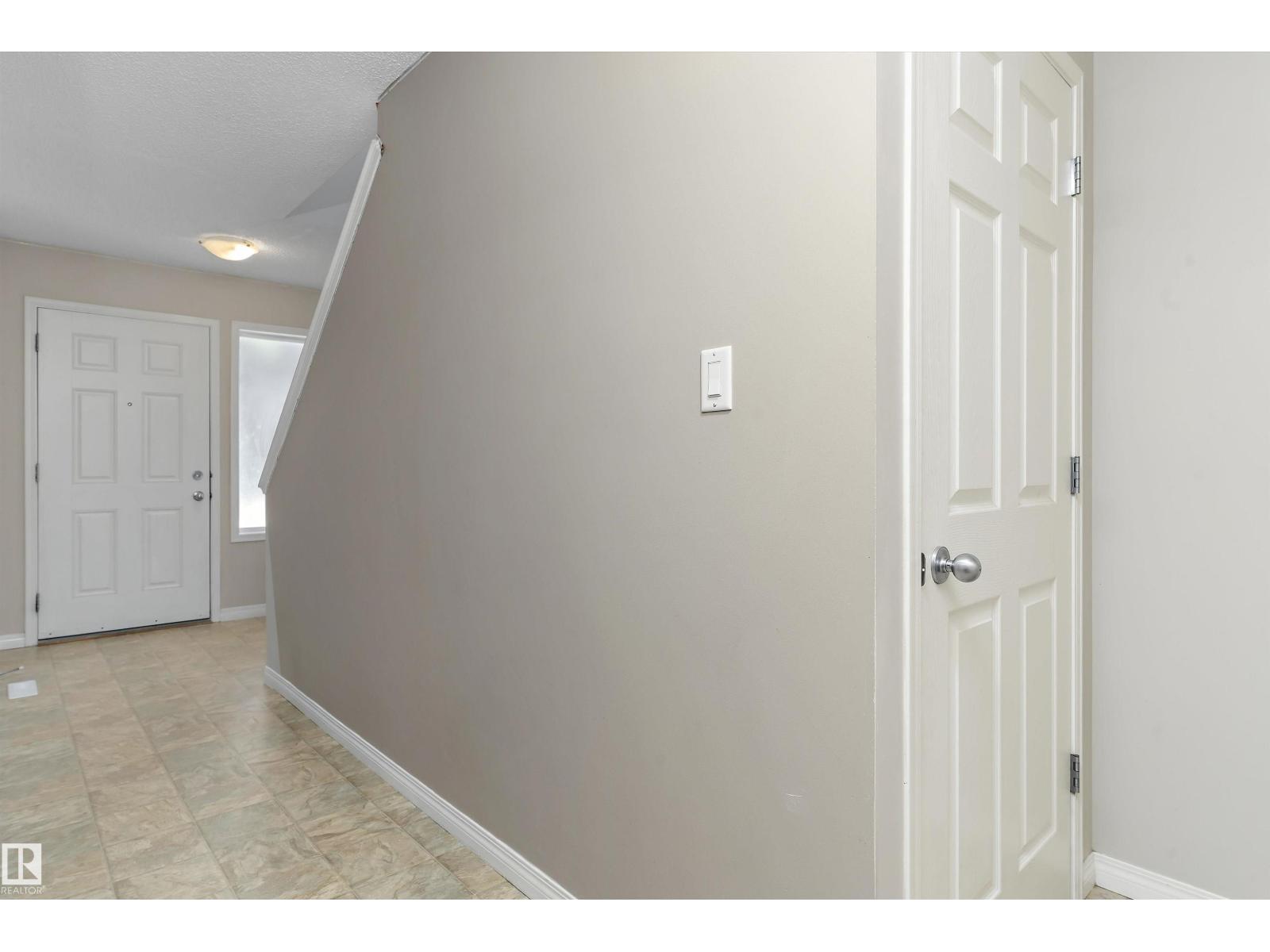 #56 130 HYNDMAN CR NW - photo 5