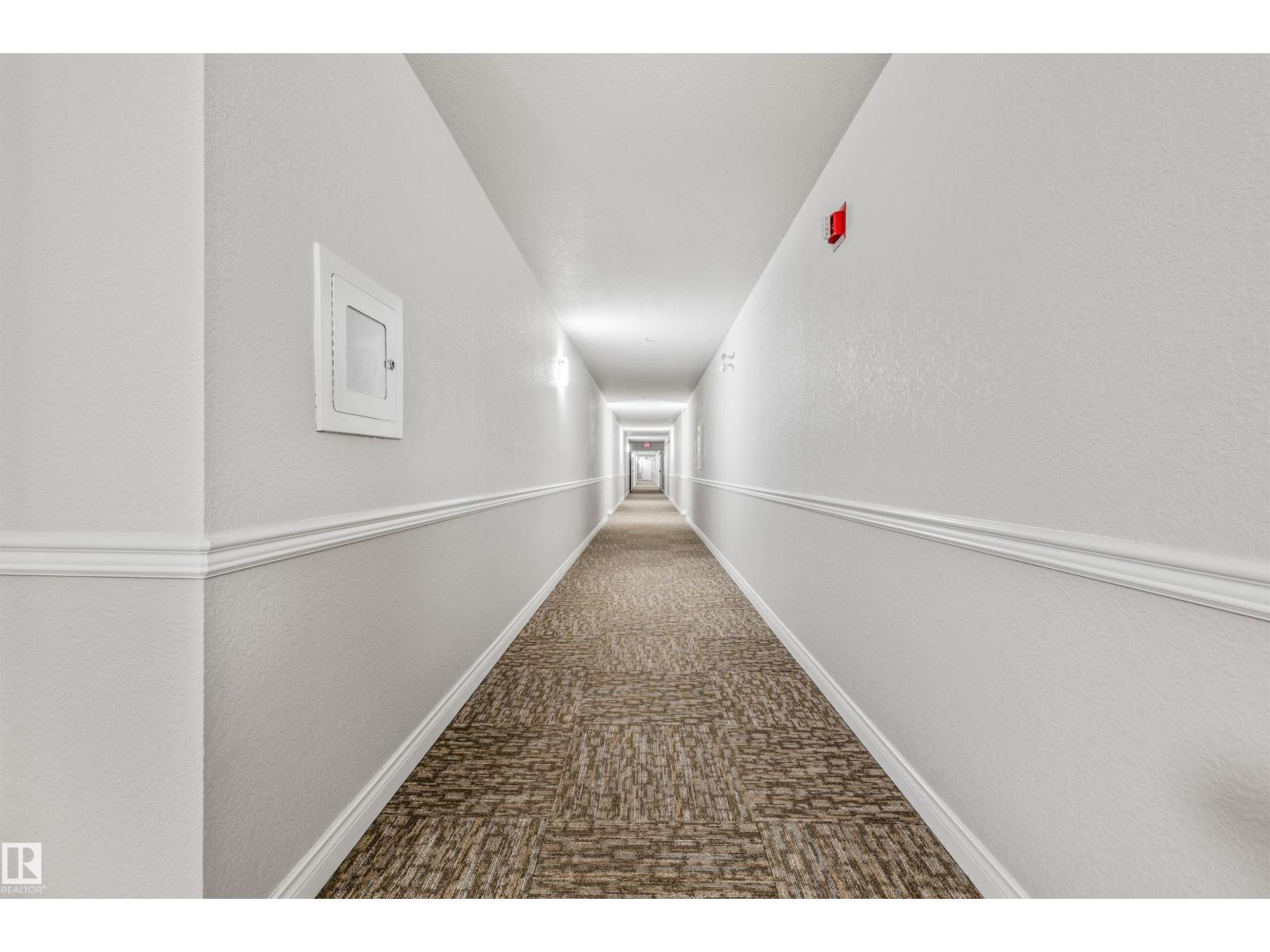 #104 70 CRYSTAL LN — photo 32