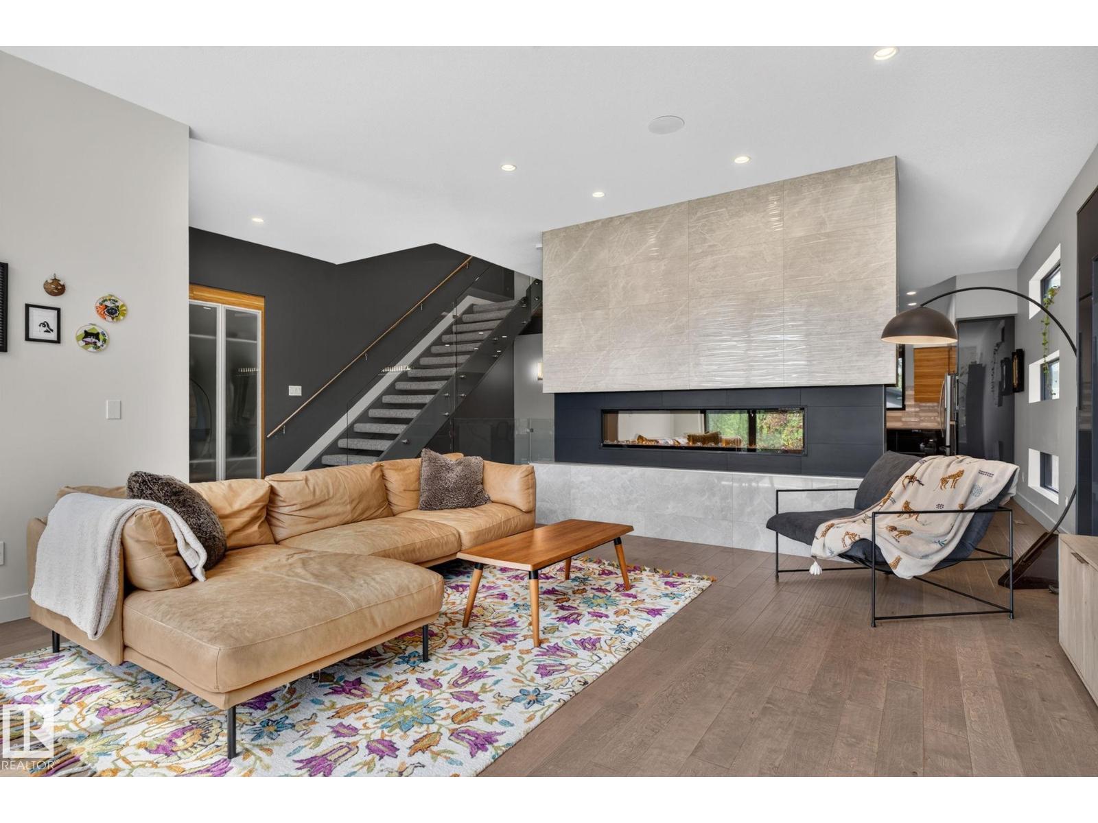 143B LAURIER DR NW - 10