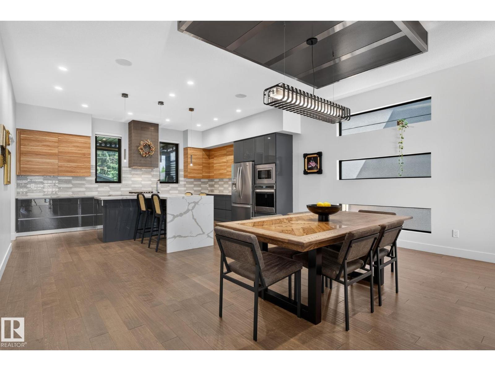 143B LAURIER DR NW - 13