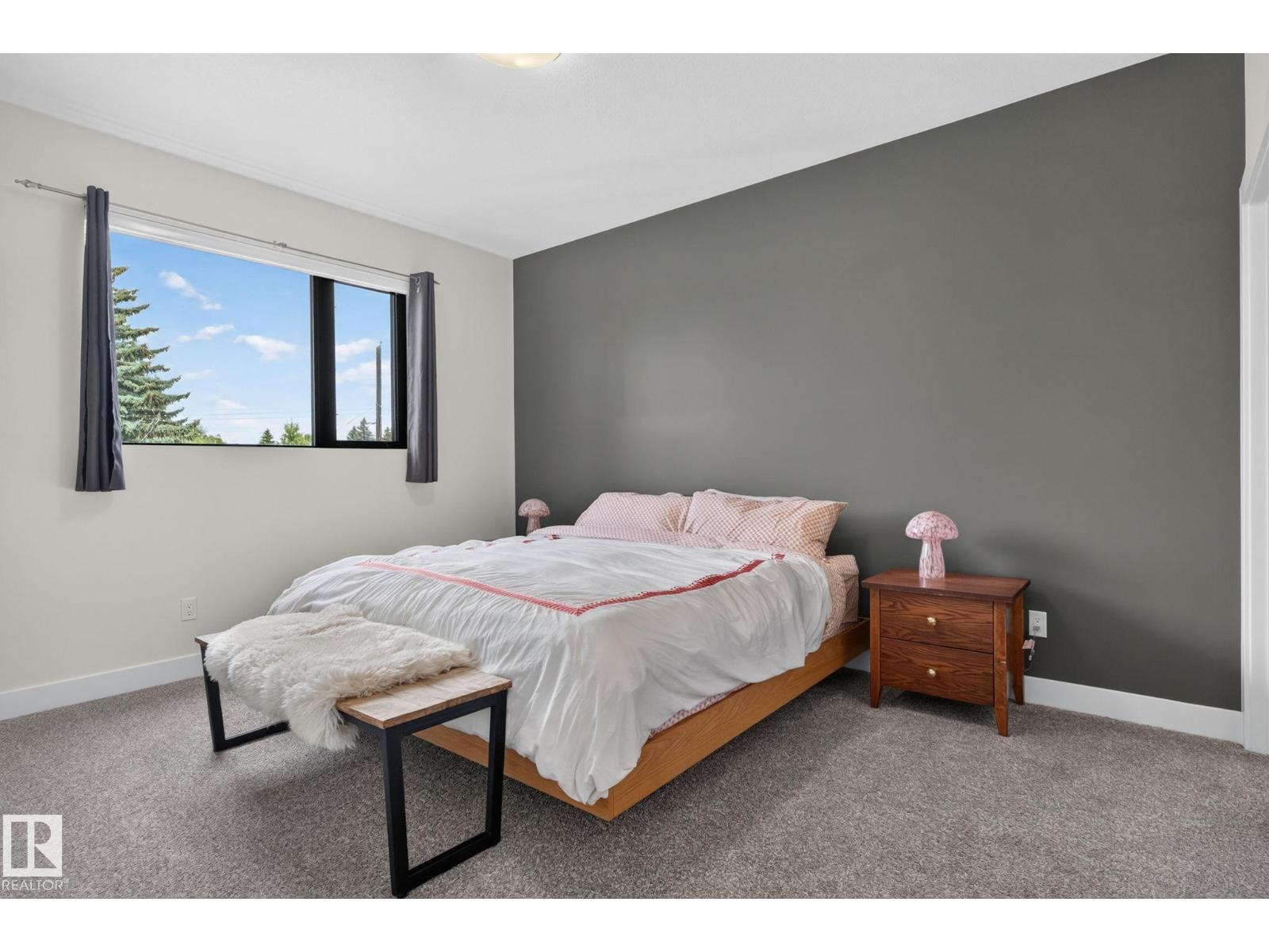 143B LAURIER DR NW - 29