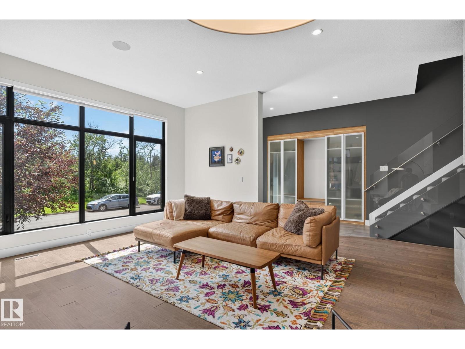 143B LAURIER DR NW - 11