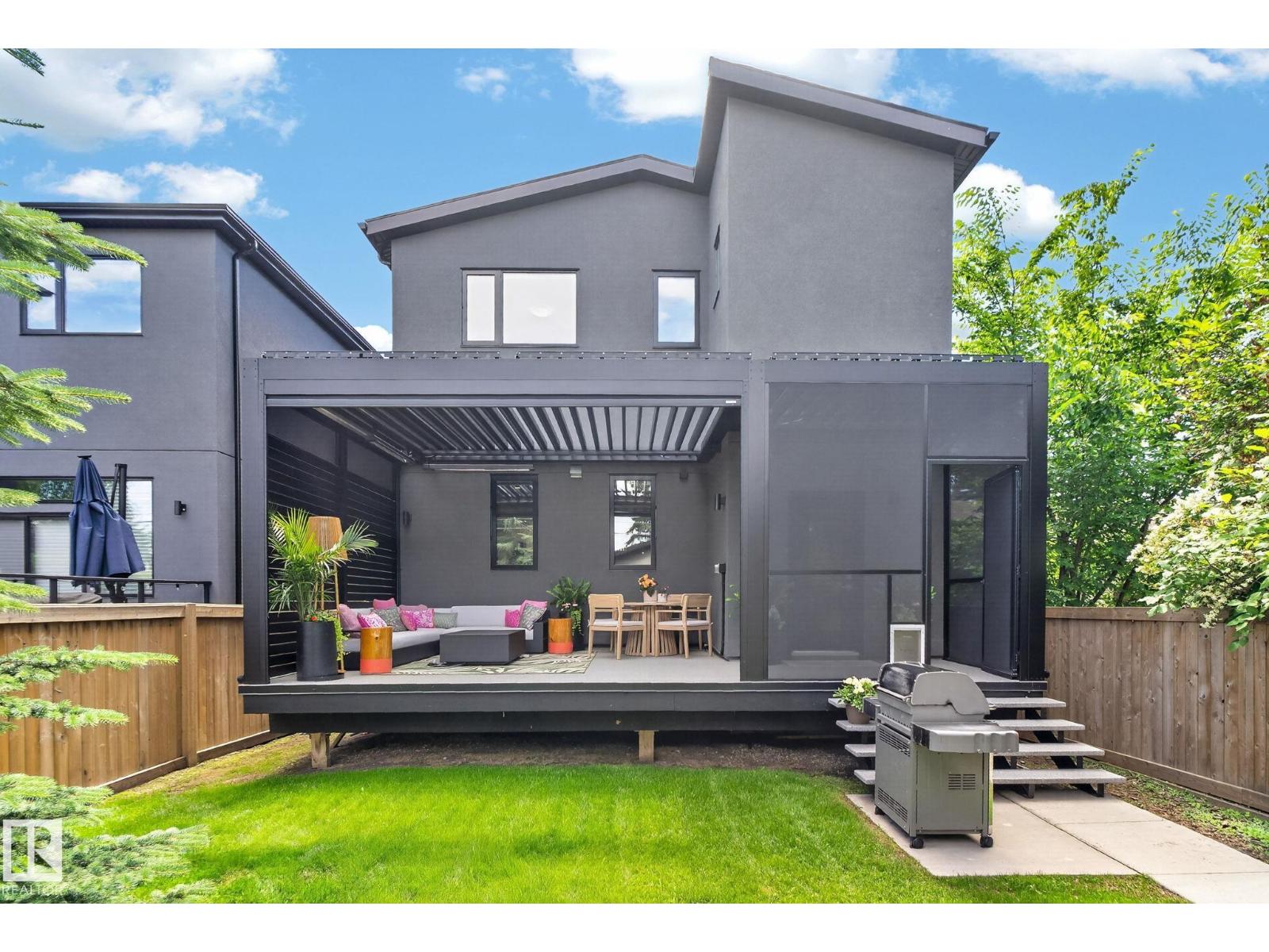 143B LAURIER DR NW - 3