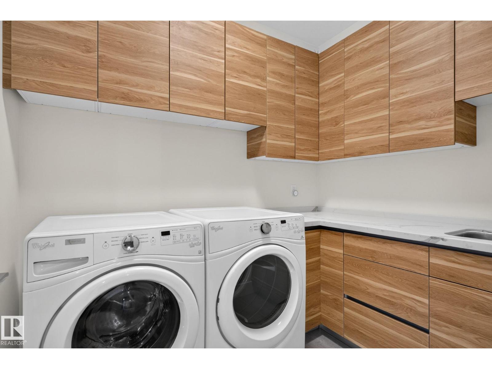 143B LAURIER DR NW - 28