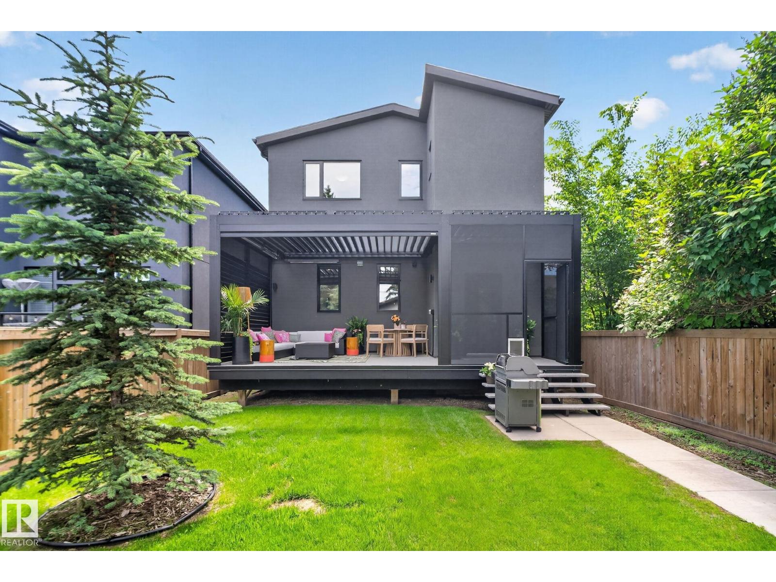 143B LAURIER DR NW - 39