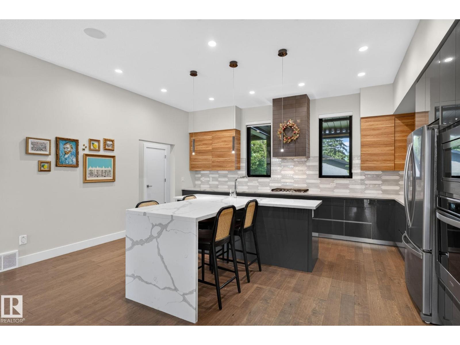 143B LAURIER DR NW - 16