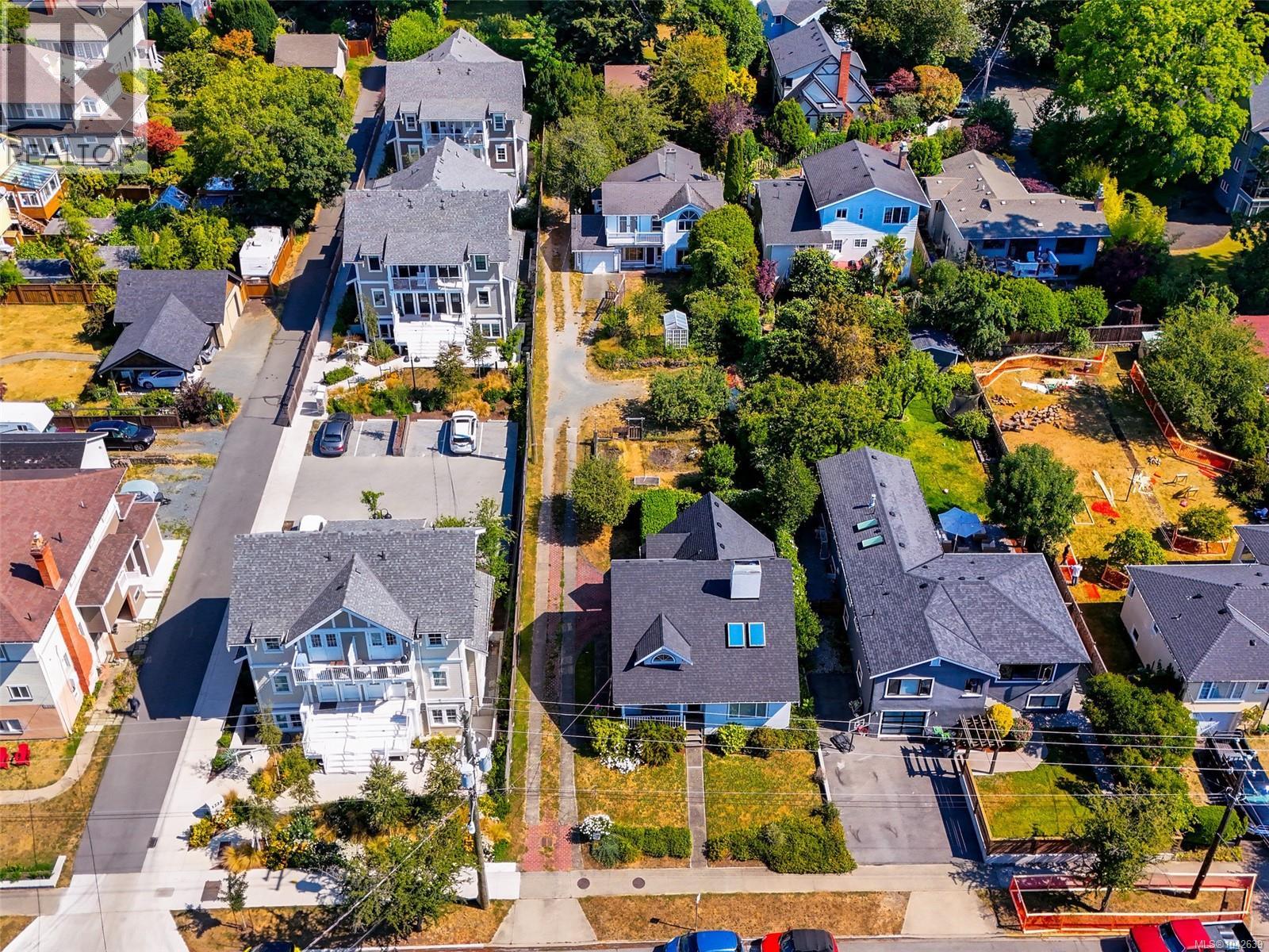 1230 Richardson St - 27