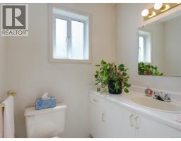 1230 Richardson St, Victoria, BC V8V3E1 Photo 15