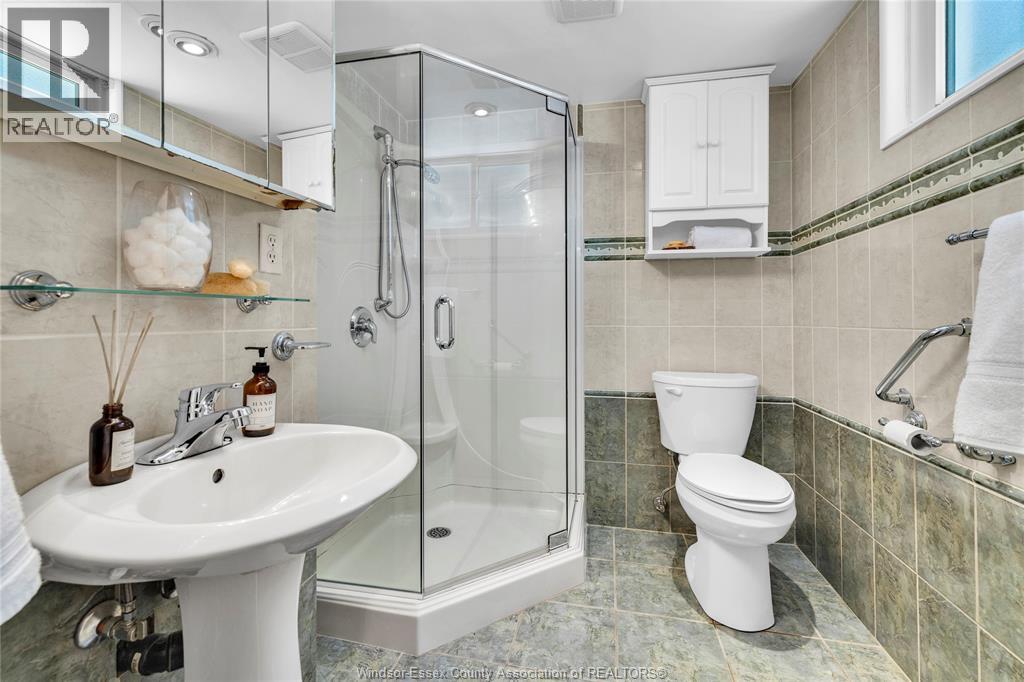 2849 BYNG ROAD - 29