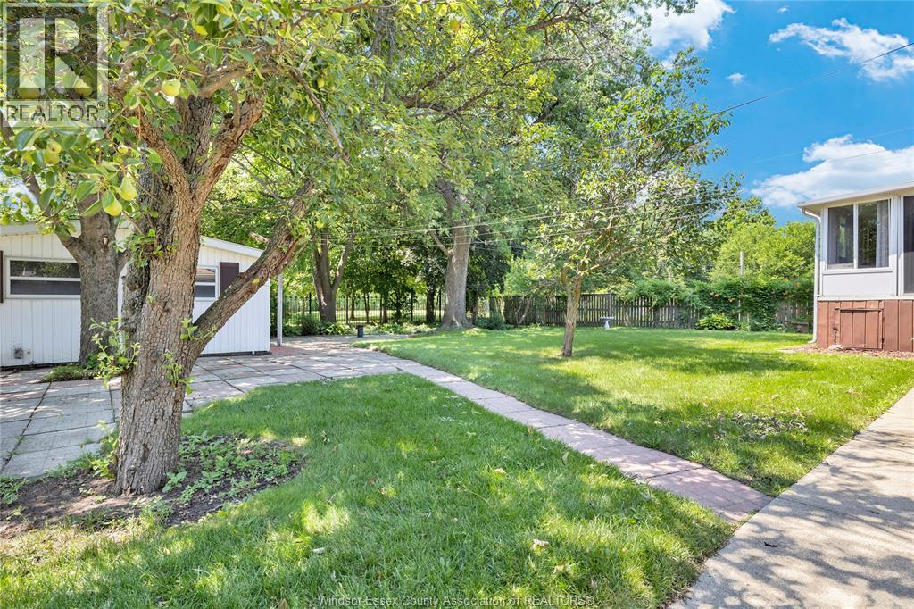 2849 BYNG ROAD - 36