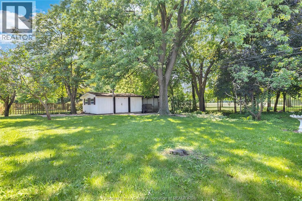 2849 BYNG ROAD - 40