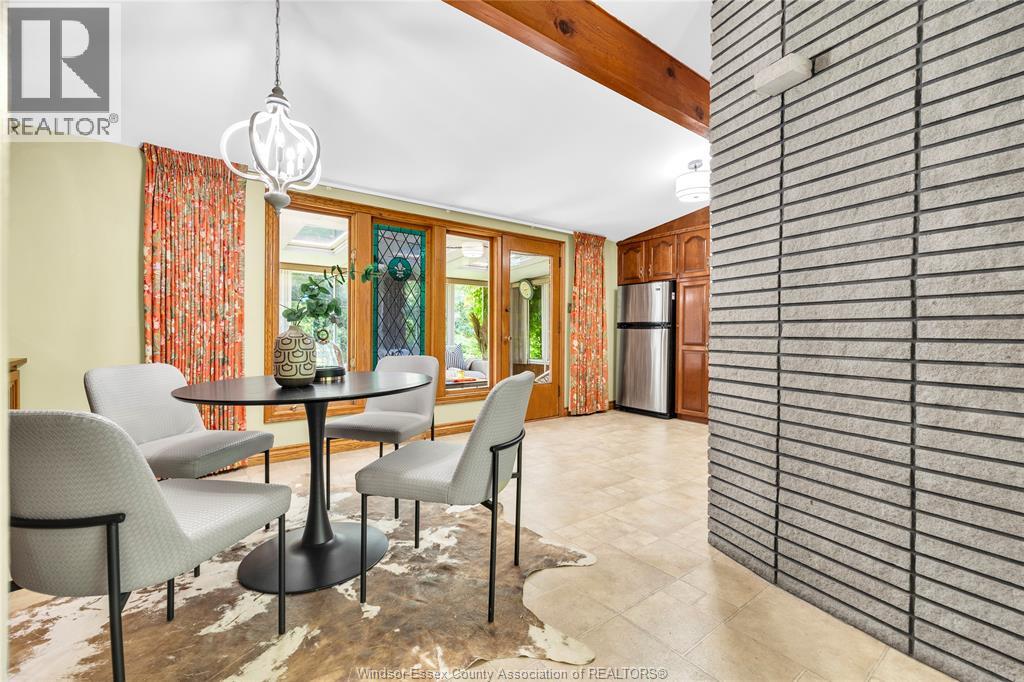 2849 BYNG ROAD - 9