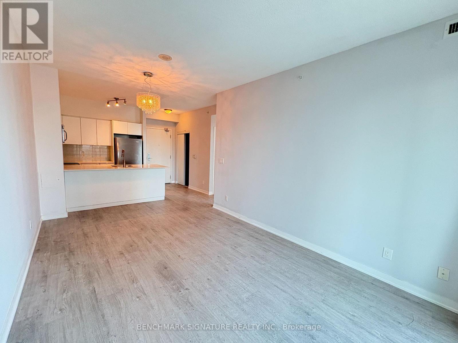 #1216 150 EAST LIBERTY STREET - 3