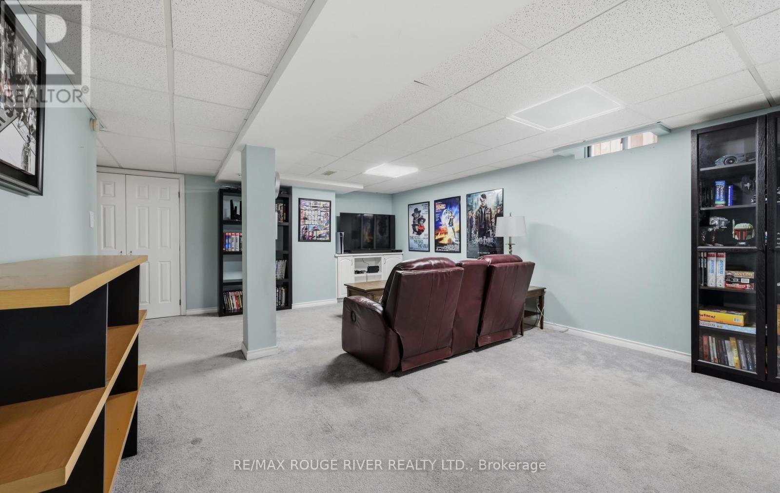 64 KEEBLE CRESCENT - 34