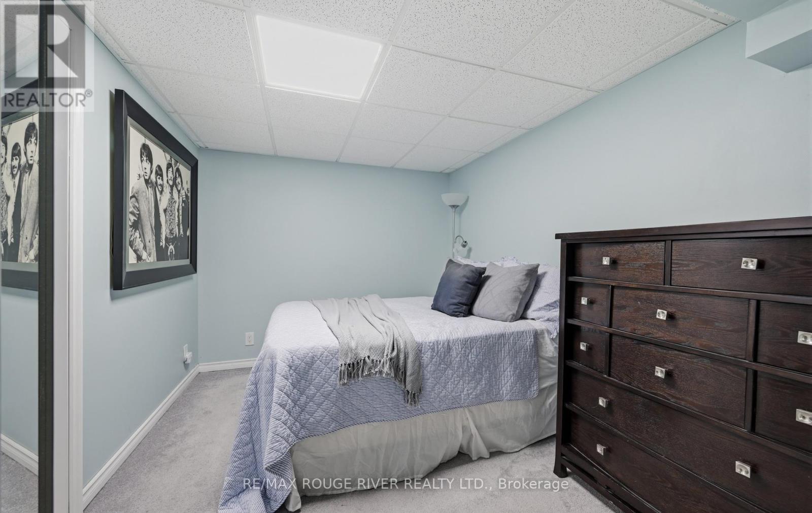 64 KEEBLE CRESCENT - 35