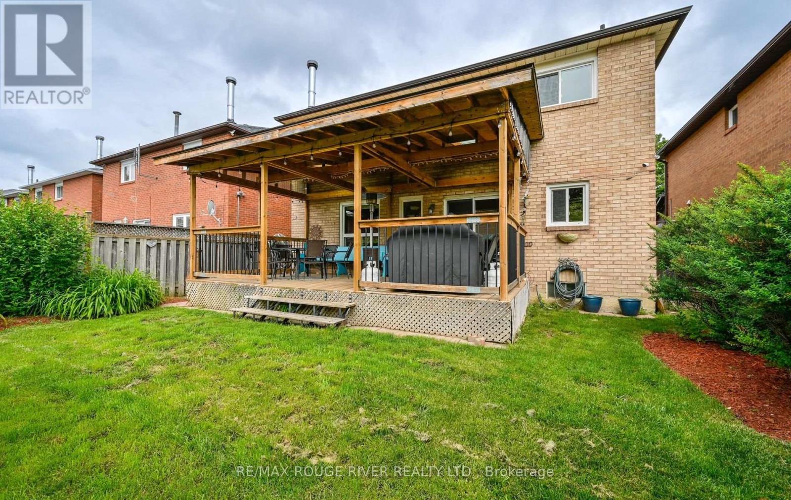 64 KEEBLE CRESCENT - 44