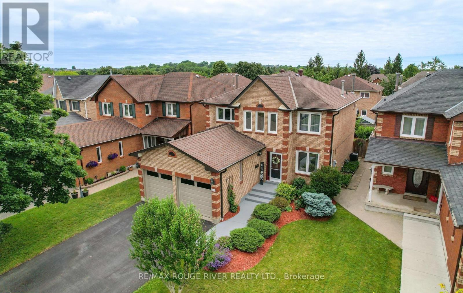 64 KEEBLE CRESCENT - 46