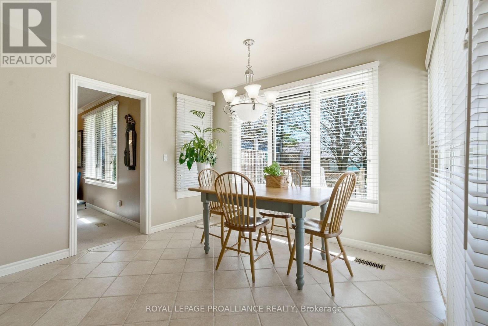 125 TRACEY PARK DRIVE - 19
