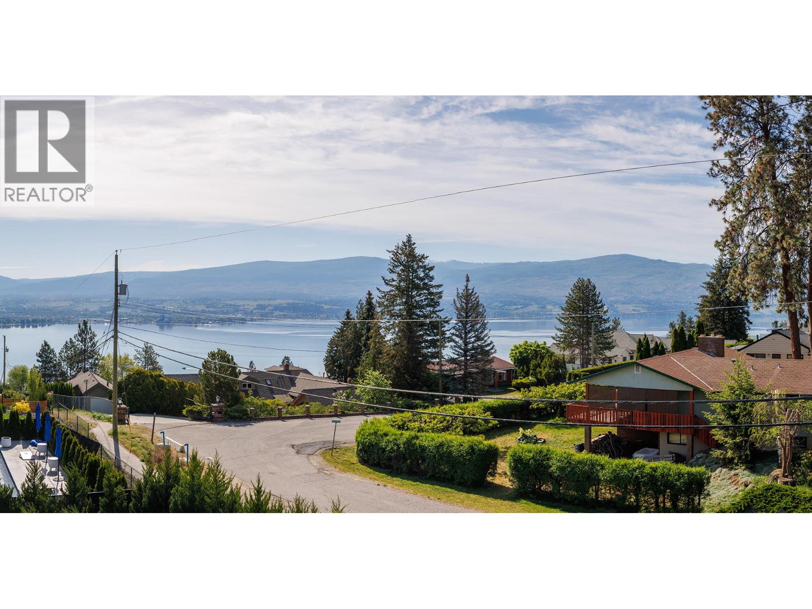 715 Lake Court - 15