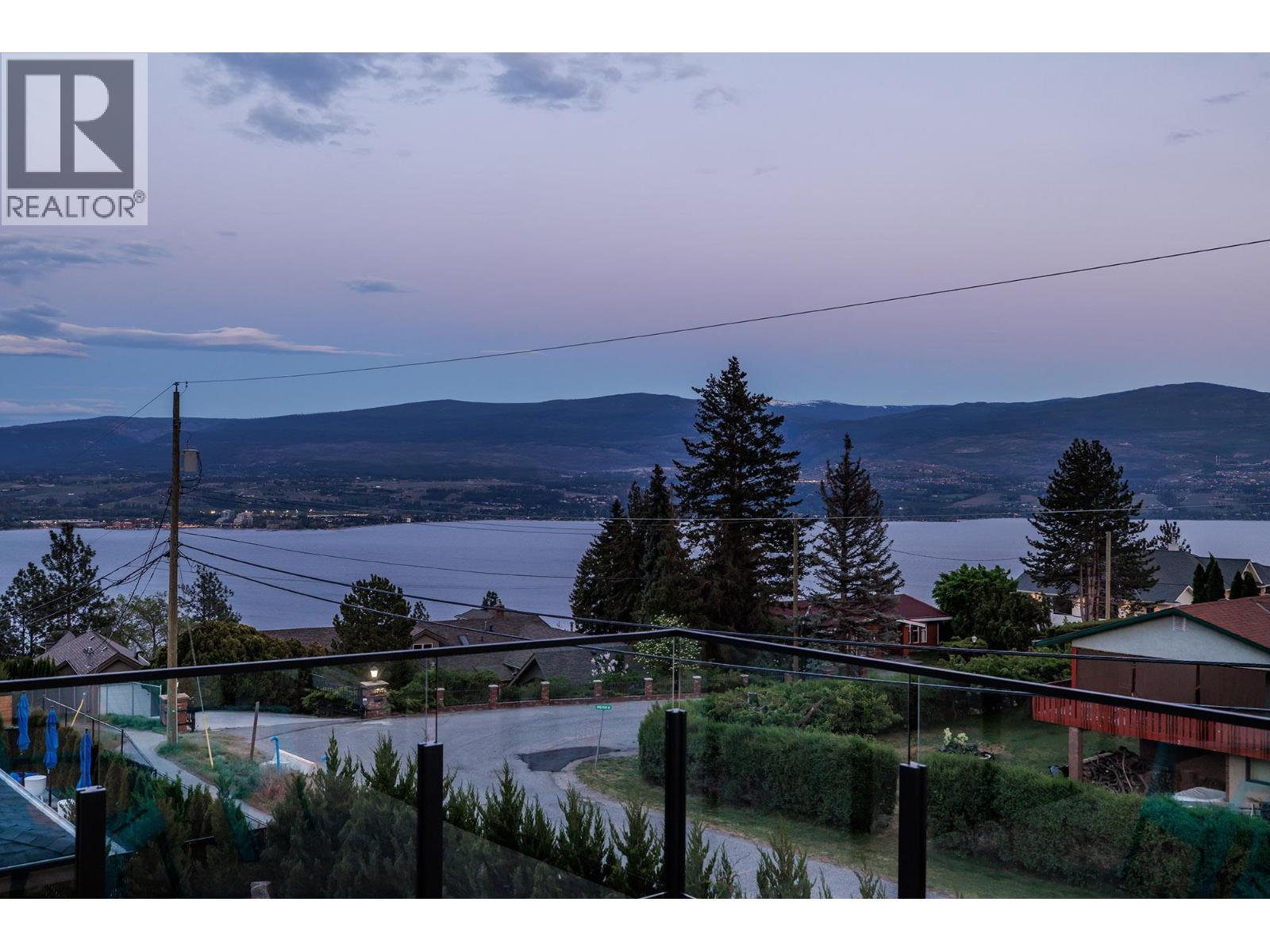 715 Lake Court - 18