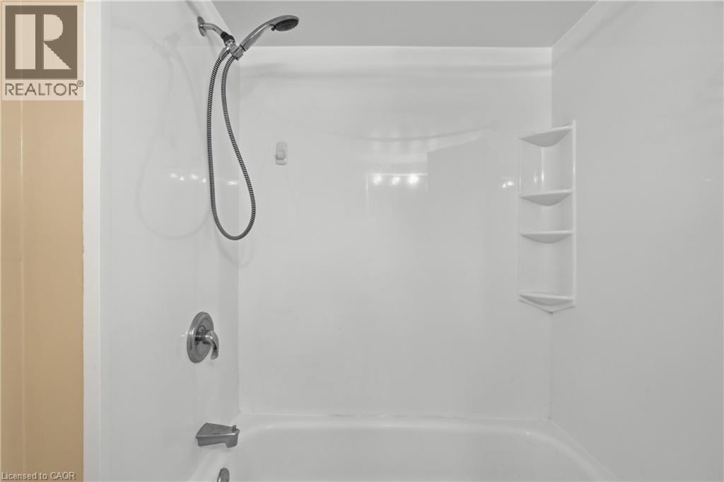#B3 7 GALE Crescent - Image 19