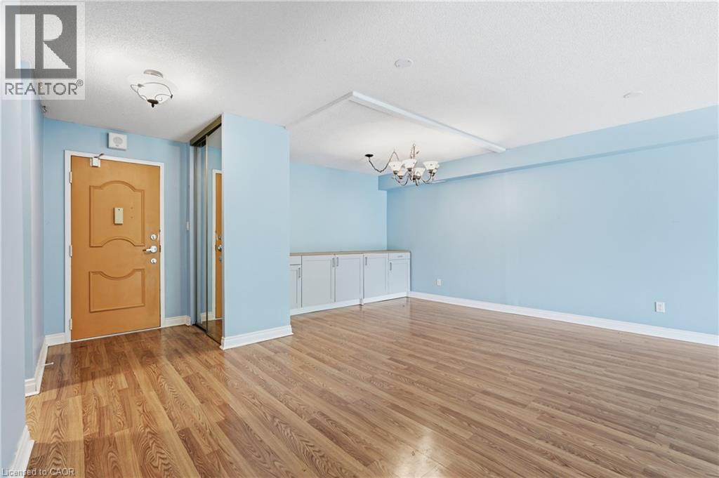 #B3 7 GALE Crescent - Image 5