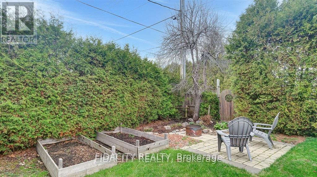 1336 ST JACQUES ROAD - 20