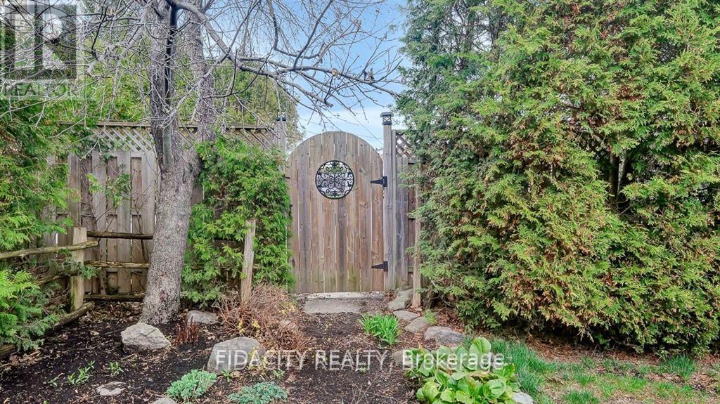 1336 ST JACQUES ROAD - 21