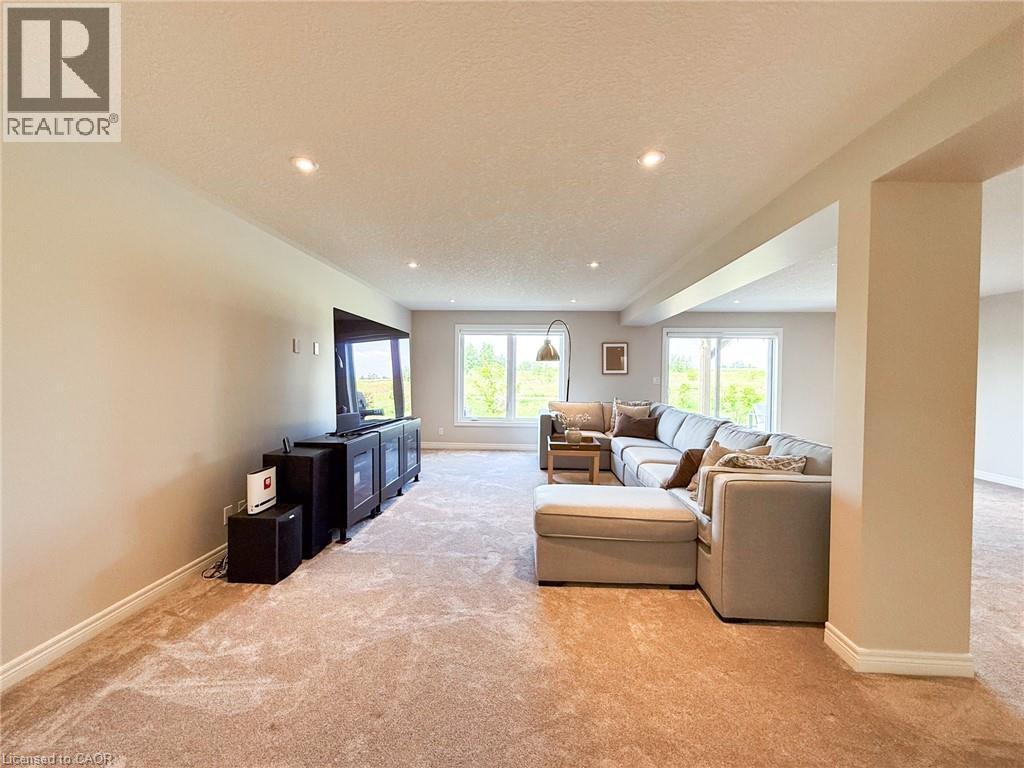 4-bedroom home for sale at 103 GIBBONS Street, Waterford ON · photo 33 of 51