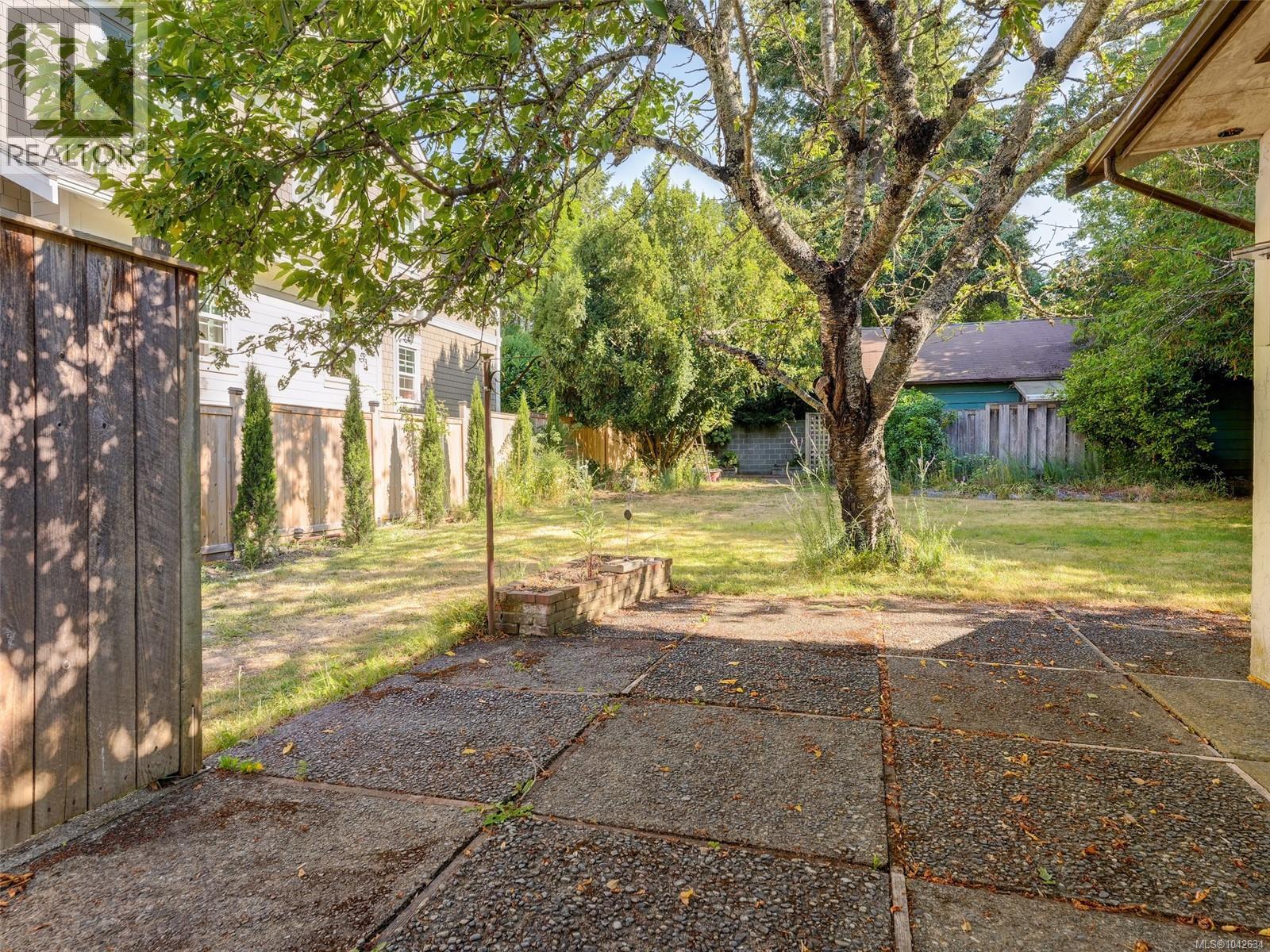 1232 Richardson St - 16