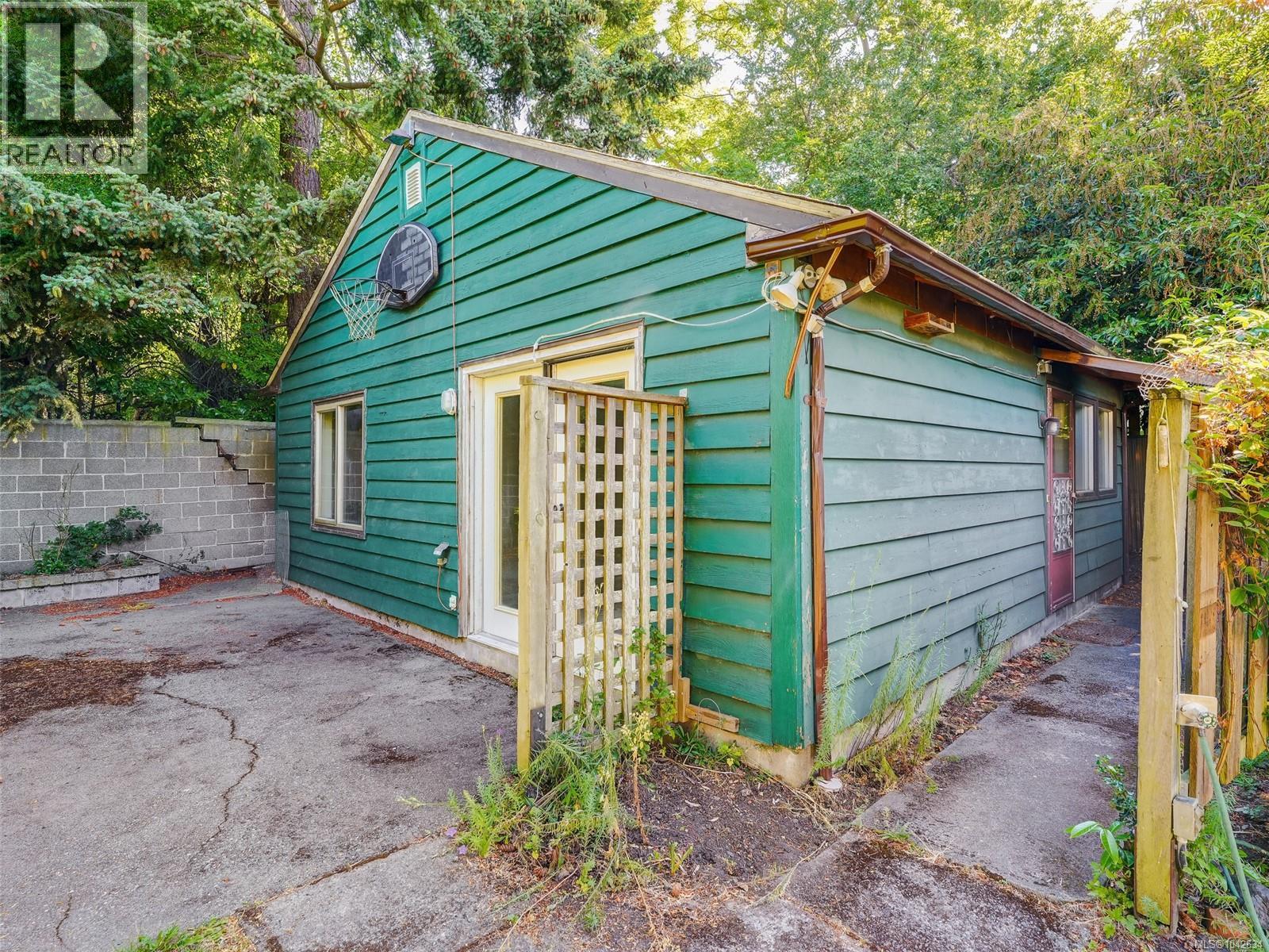 1232 Richardson St - 18