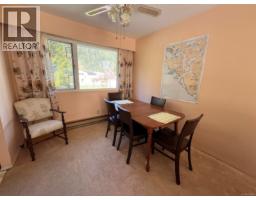 Living room - 181 Boston Rd, Tahsis, BC V0P1X0 Photo 12