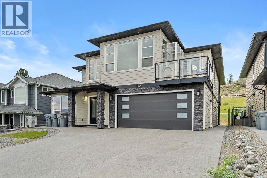 1065 EDGEHILL Place - 1