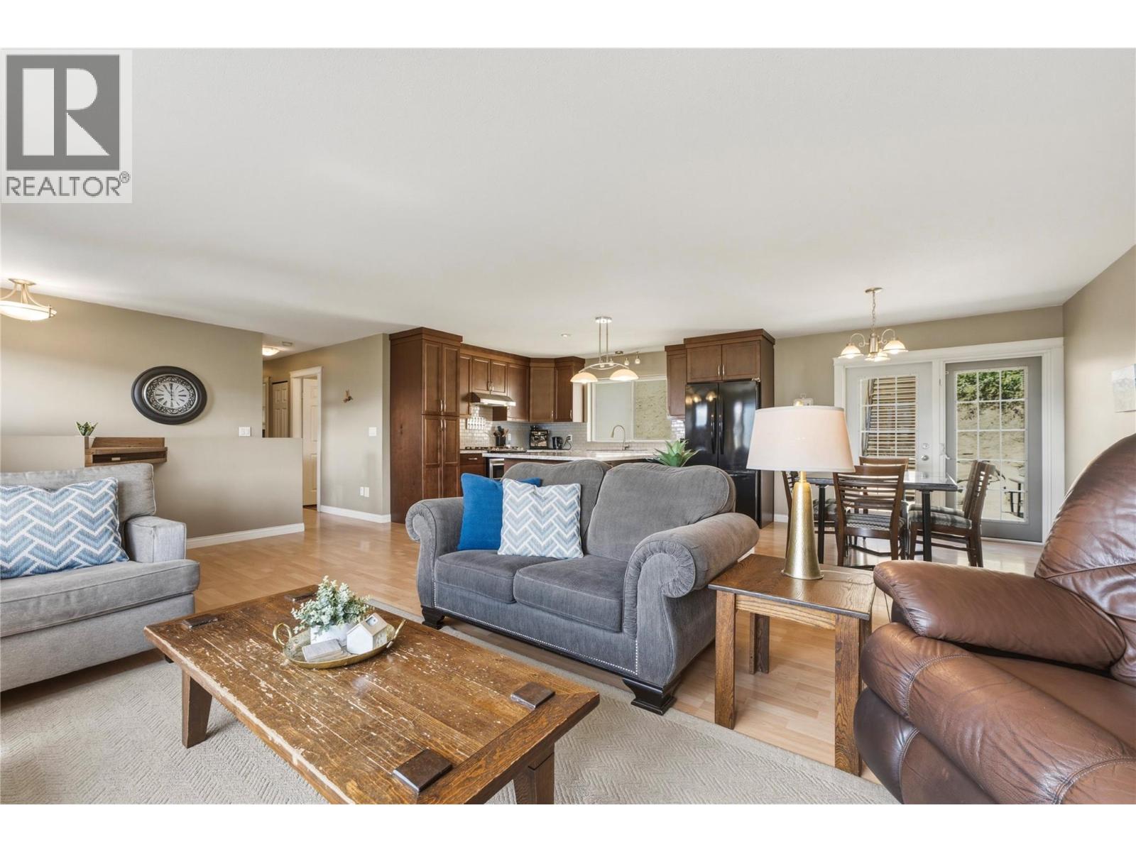 6512 Blue Jay Road, Vernon
