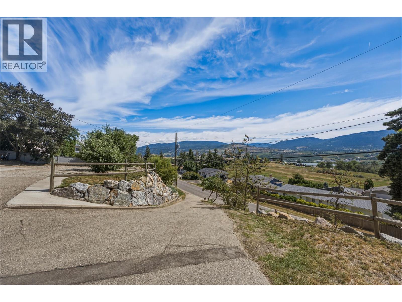 6512 Blue Jay Road, Vernon