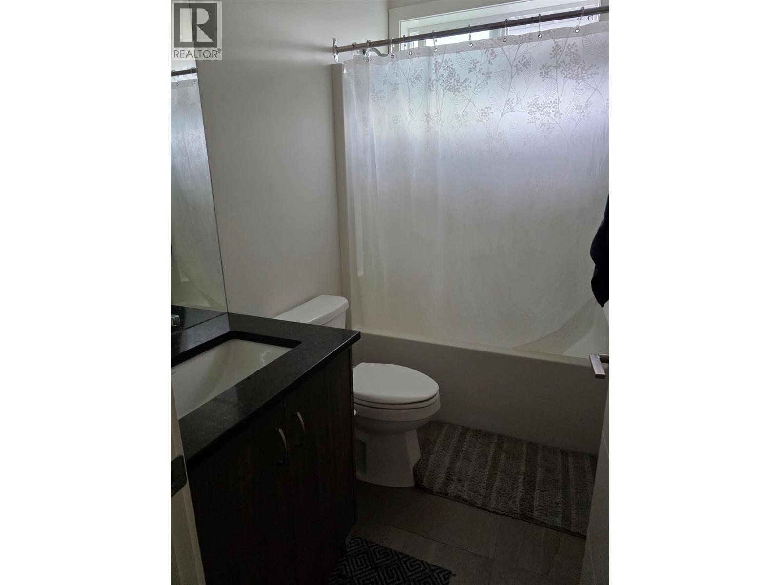 1065 EDGEHILL Place - 43