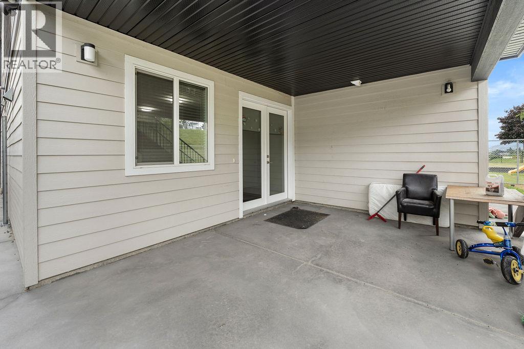 1065 EDGEHILL Place - 39