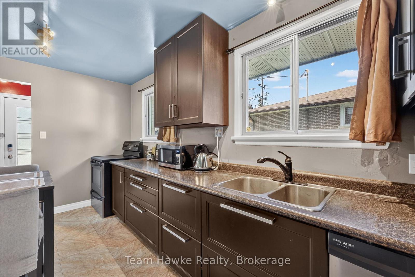 320 SCOTT STREET - 15