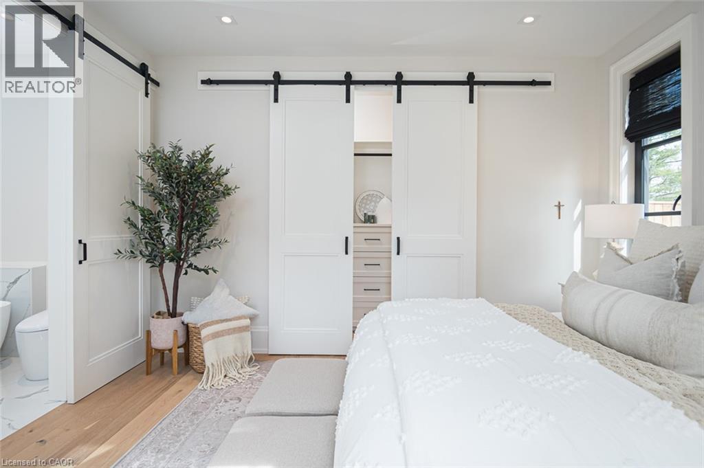 307 MARTIN Street - 19