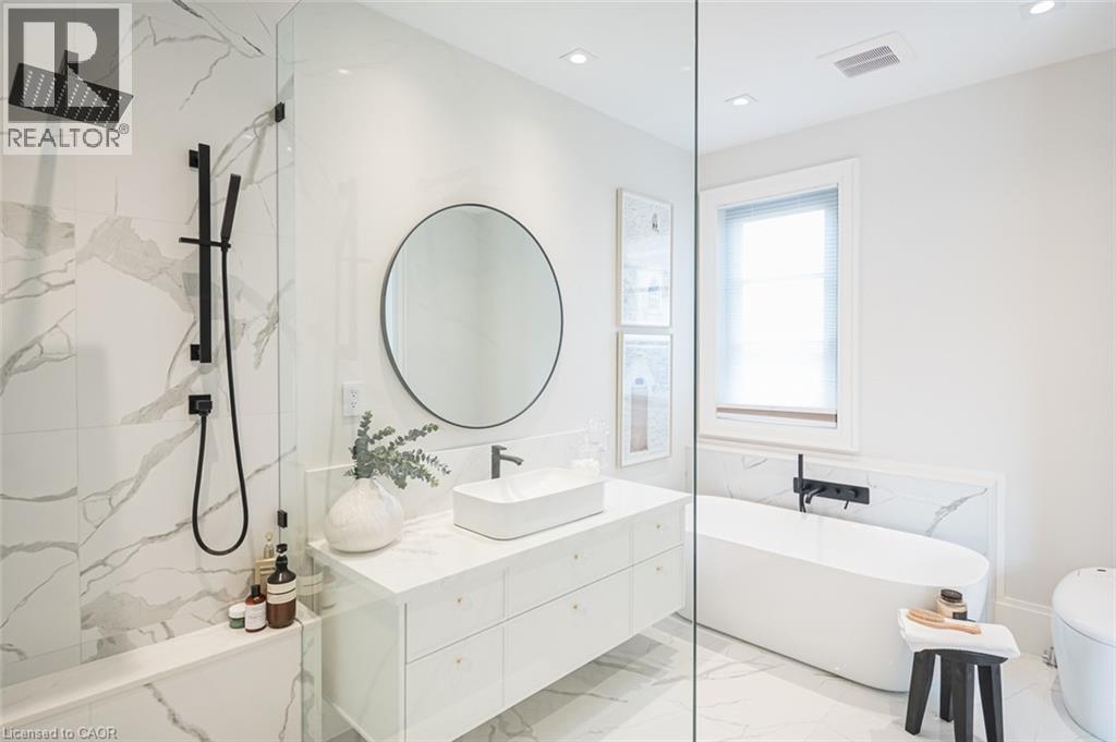 307 MARTIN Street - 21