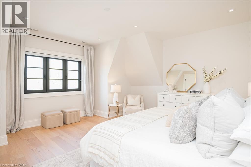 307 MARTIN Street - Image 27
